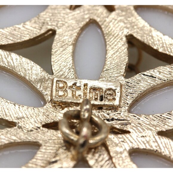 VINTAGE BTIME DAISY white flower runway/statement necklace gold tone 20" signed - Picture 7 of 8